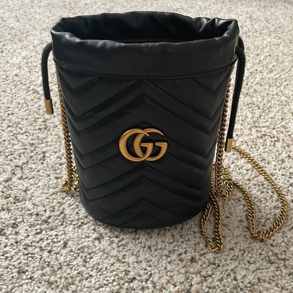 Gucci Marmont Bucket Bag ***Authentic*** - Picture 1 of 7